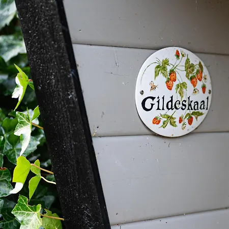Gildeskaal - A Fairytale In *