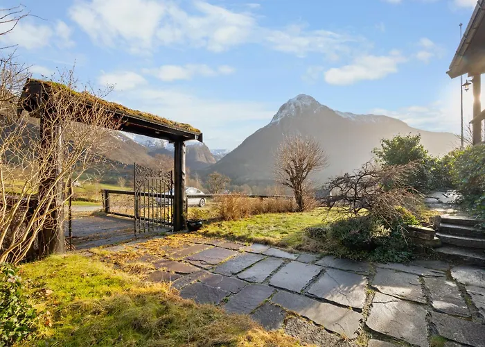 Gildeskaal - A Fairytale In *